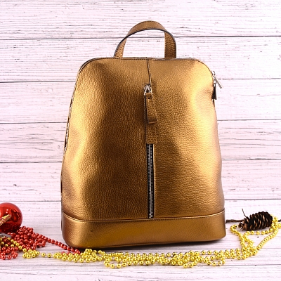 Женская сумка-рюкзак бронзового цвета